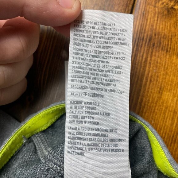 Abercrombie and Fitch men’s ¼ zip gray pullover thumb holes size Medium - Picture 5 of 11